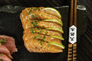 Sashimi de salmón 6 cortes>
